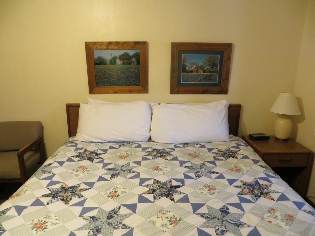 Chief Motel Custer Bagian luar foto